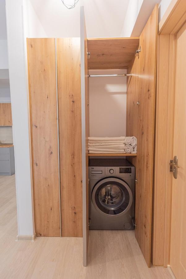 Mamaia Moonlight Apartment エクステリア 写真