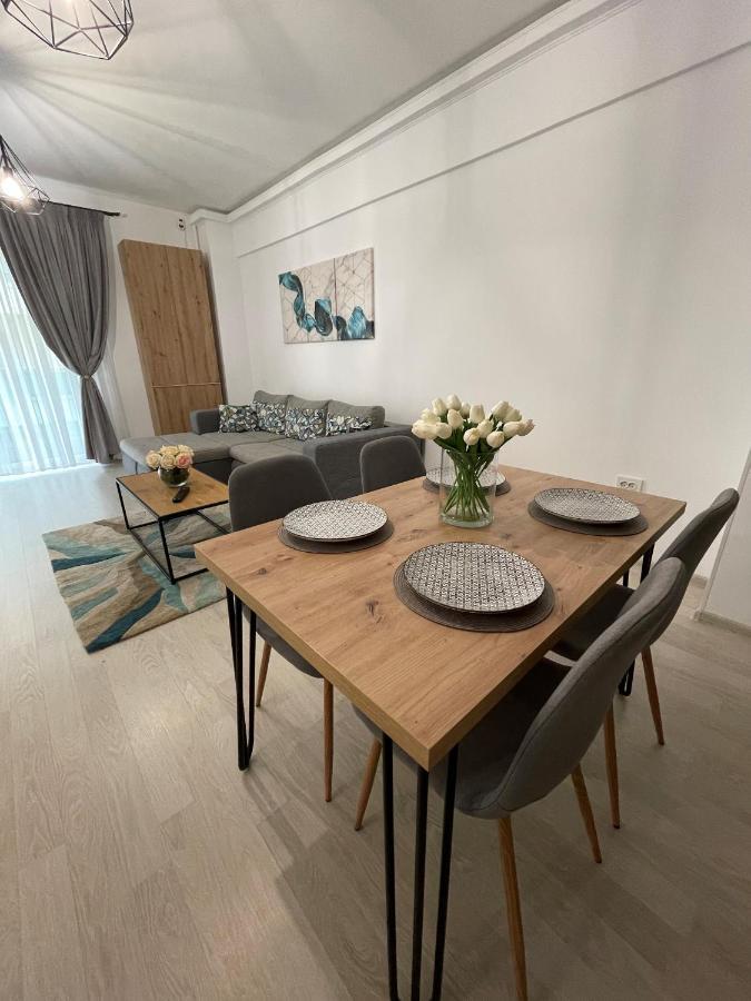 Mamaia Moonlight Apartment エクステリア 写真